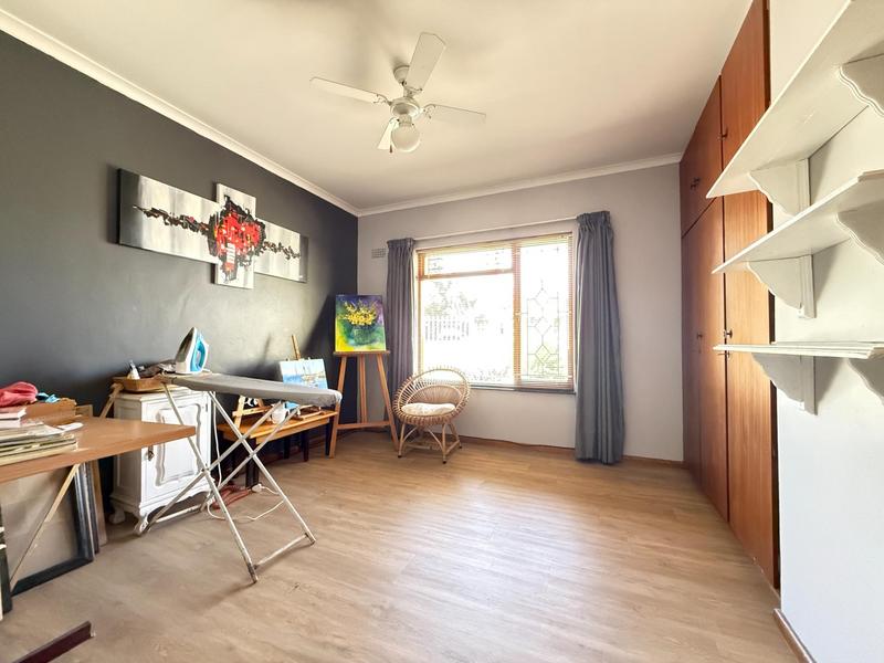 4 Bedroom Property for Sale in Panorama Western Cape